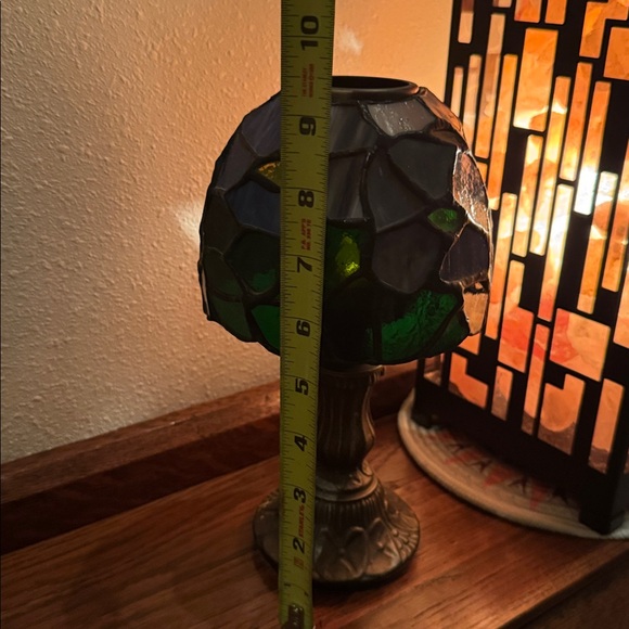 Tiffany Style Stained Glass Tea Light Table Lamp - Picture 4 of 12